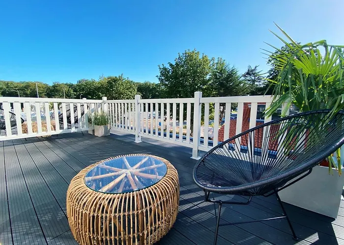 Luxurious Historical Loft Close To The Beach!! Apartamento Wassenaar