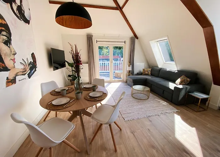 Apartamento Luxurious Historical Loft Close To The Beach!! Wassenaar