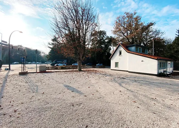 Apartamento Luxurious Historical Loft Close To The Beach!!