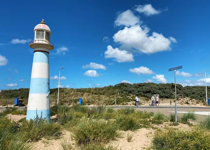 Luxurious Historical Loft Close To The Beach!! *